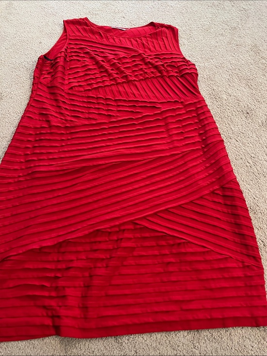 Calvin Klein Dresses & Skirts - Calvin Klein Red Textured Sleeveless Shift Dress